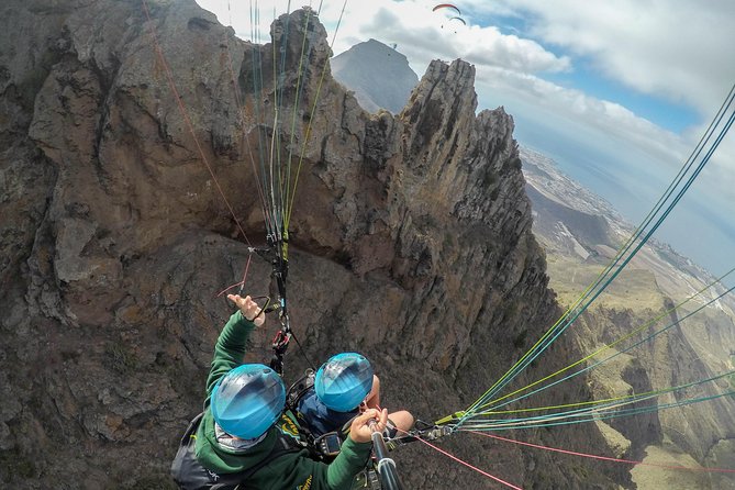 Acro Paragliding Adventure in Costa Adeje with FREE Pickup !! - Photos, iPhone Transfer, and the Real Cost of Memories