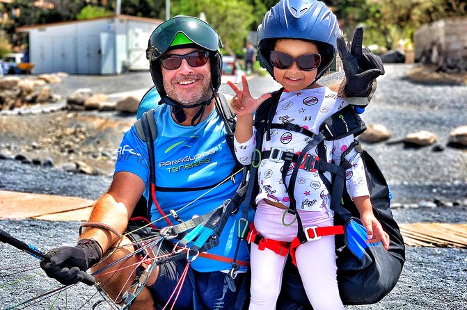 BRONZE tandem paragliding flight in South Tenerife, free pick up - Landing on La Caleta Beach: Soft Touch, Atlantic Noise, Easy Finish