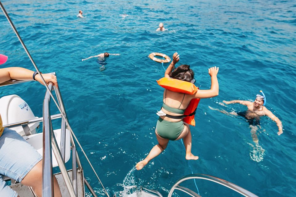 Costa Adeje: Whale Watching Catamaran Tour with Drinks - Practical tips so you enjoy every minute