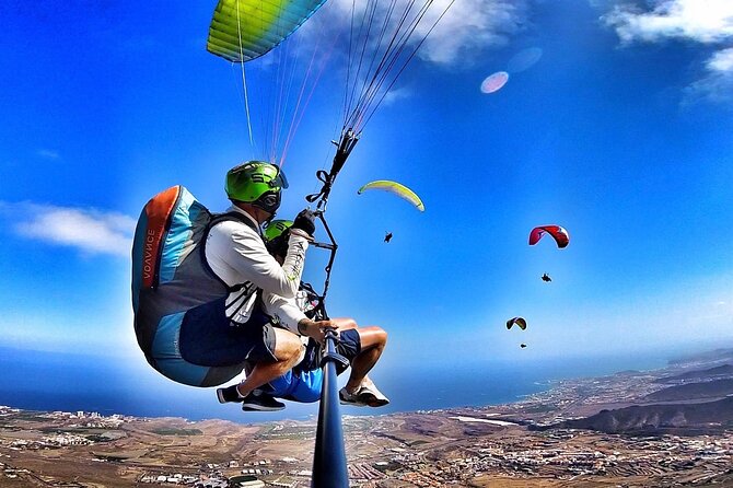 GOLD paragliding flight including videos/photos, t-shirt and a bottle of Cava - The harness, helmet, and GoPro setup (and what you can actually control)