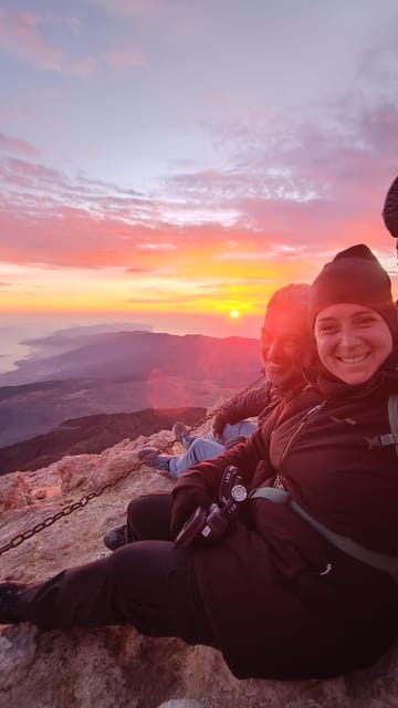 Hiking Summit of Teide by night for a sunrise and a Shadow - Why this Teide at night hike feels like a different planet