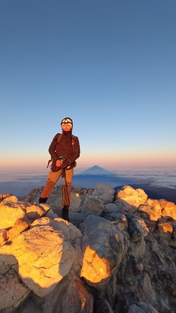 Hiking Summit of Teide by night for a sunrise and a Shadow - The sunrise and Teide’s Shadow: how to actually enjoy the moment