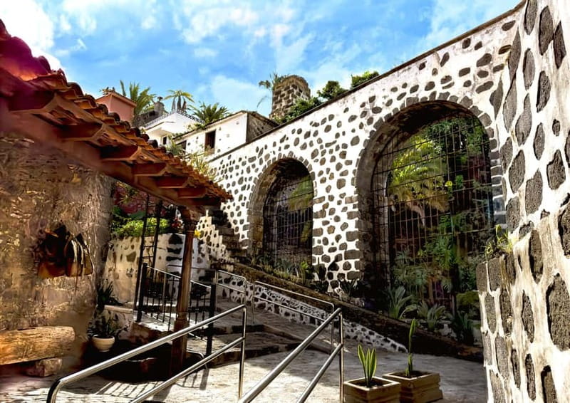 La Orotava:Casa de los Balcones & Molino del Hoyo Gofio Mill - Molino del Hoyo gofio mill: from grain to staple food