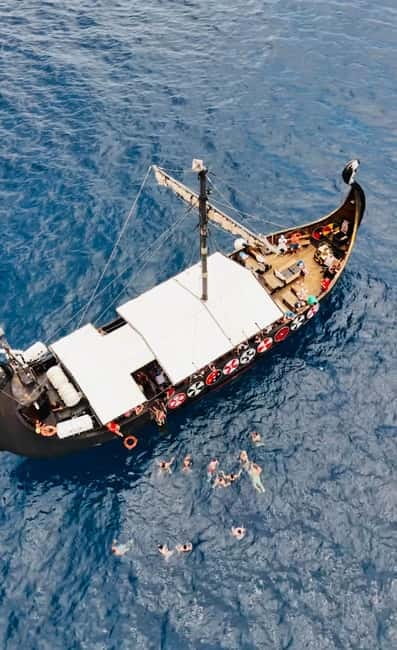 Los Cristianos: Whale Watching Cruise w/Swim Stop & Drinks - Wheelchair Access and Basic On-Boat Reality