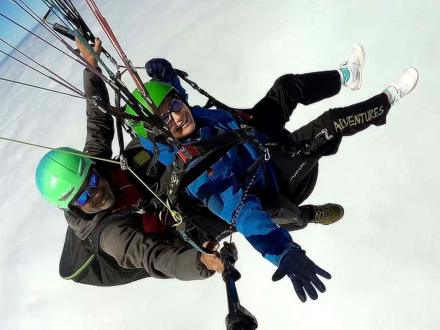 Paragliding in Puerto de la Cruz: start from 2200m high - Who should book this flight from Puerto de la Cruz?
