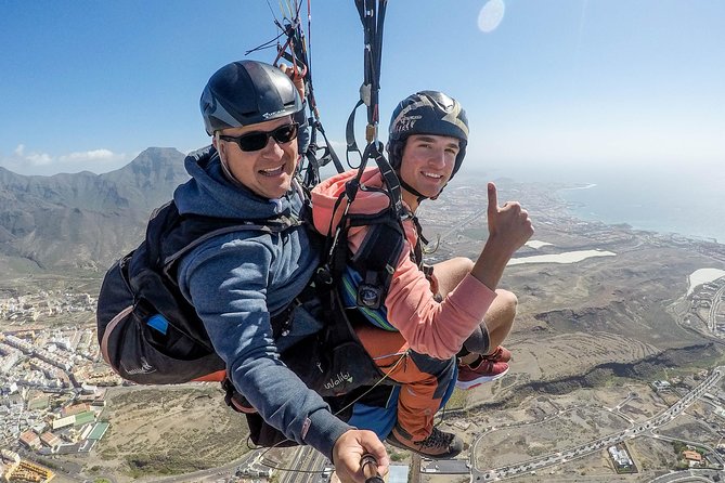 Paragliding Tandem Flight over Costa Adeje with FREE pick up!!! - First steps at Avenida de Las Gaviotas (and how pickup saves time)