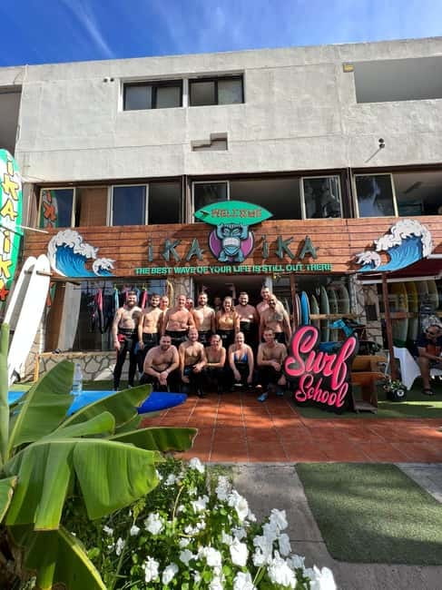 Playa de las Americas: lezione di surf con tutto incluso - Before the water: beach theory and warm-up you’ll actually use