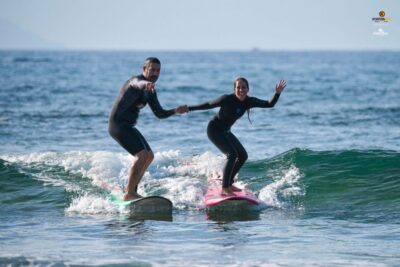 Playa de las Américas: Private or Small-Group Surf Lesson - Check-in at Kontraola and the 2-hour rhythm