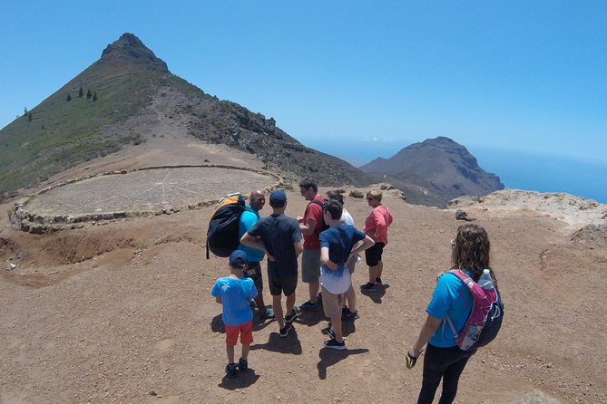 Premium Paragliding in Tenerife : Photos, videos and pickup included - Your Pilot and Safety Feel: Why People Trust This Team