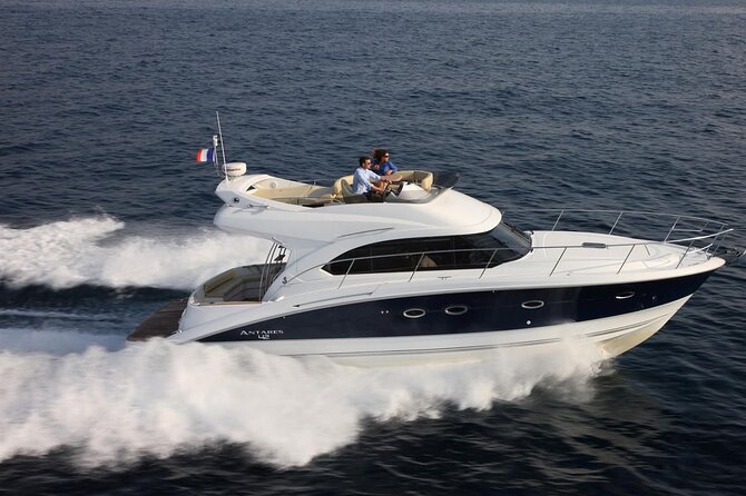 Private Luxury Motor Boat 2, 3 and 4 Hour Charters - 4-hour private charter: sea scooters and a floating beach club day