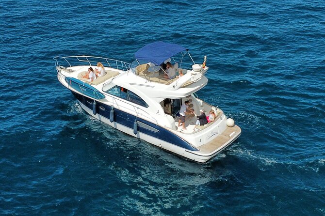 Private Luxury Motor Boat 2, 3 and 4 Hour Charters - Price and value: $899.08 per group for up to 10