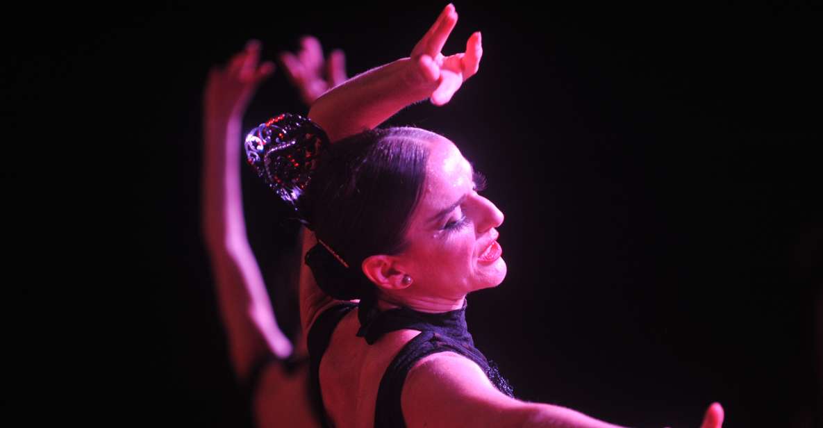 Puerto de la Cruz: Flamenco Show at Casa Ábaco with a Drink - The show format: two 30-minute flamenco sets