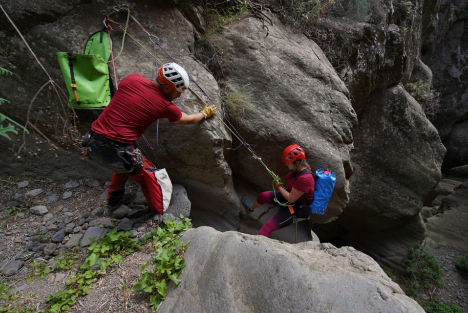 Santa Cruz de Tenerife: Vilaflor Canyoning Tour - Down the canyon: basalt walls, changing rappel techniques, and real scrambling