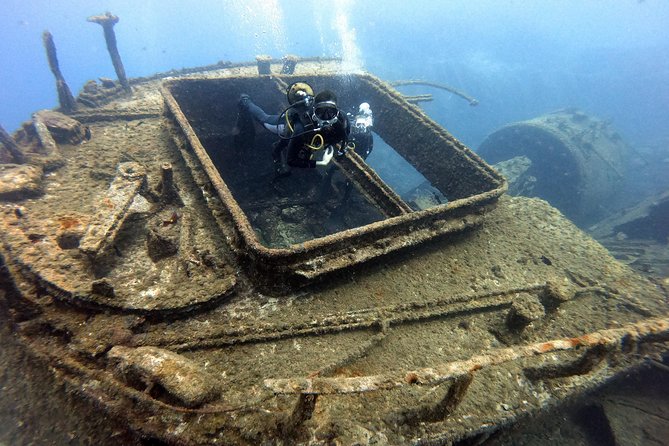 Scuba Diving for Certified Divers in Costa Adeje - The Underwater Flow: Briefing, Guided Attention, and a Safety Stop