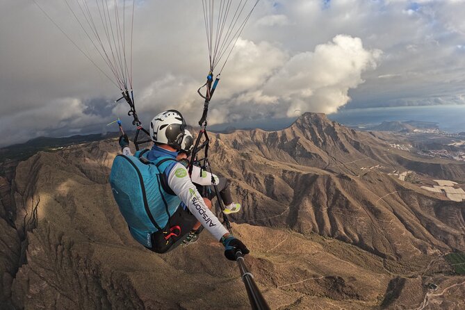 SILVER 1000m paragliding tandem flight above South Tenerife - The View and the Route: Why La Caleta Beach Is the Finale