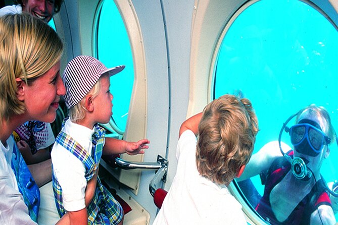 Submarine tour Tenerife: a 1 hour underwater experience - Inside the Submarine: Comfort, Visibility, and the Air-Conditioning Factor