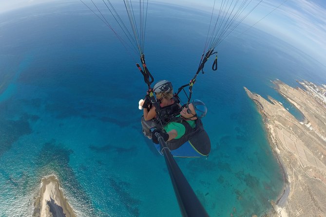 Tandem Paragliding Flight in South Tenerife - What the Tandem Flight Feels Like (And What You’ll See)