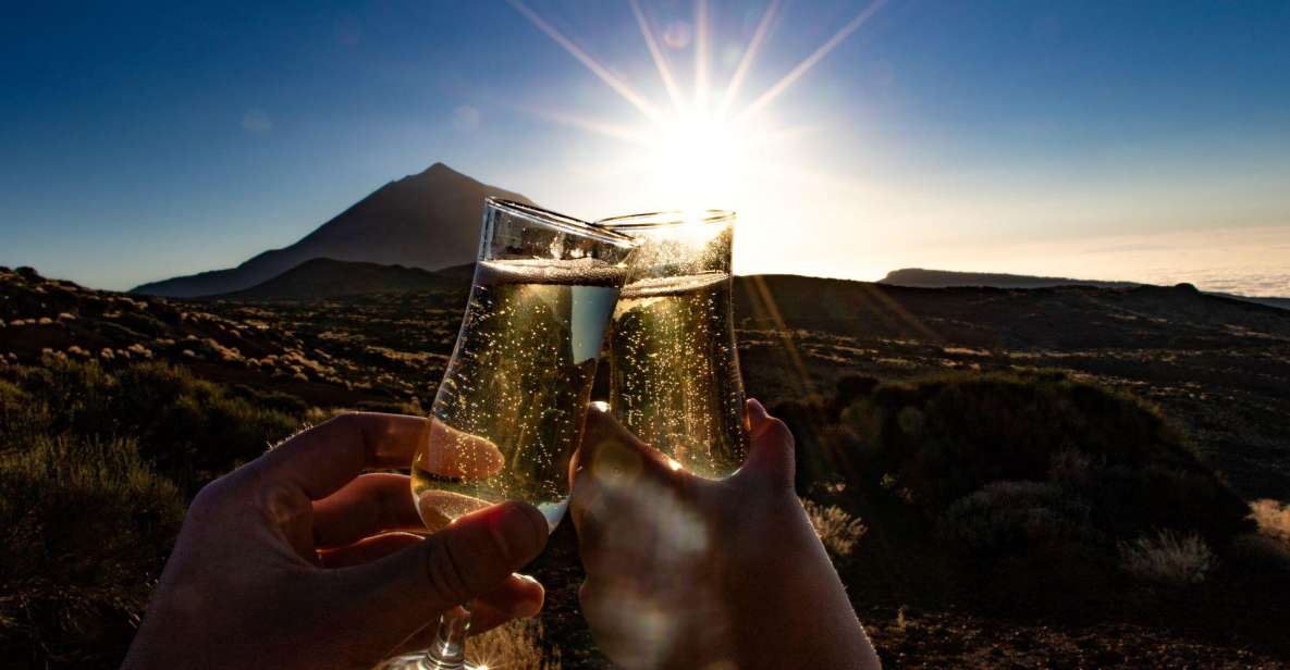Teide: Guided Sunset & Stargazing Tour by Night with Dinner - Teide sunset: the color shift you can time your photos for