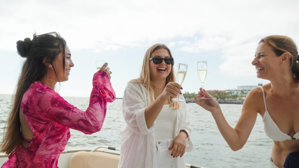 Tenerife: 2, 3 & 4 Hour Private Luxury Motorboat Charter - The yacht cruising hour back on the water