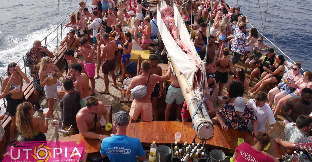 Tenerife: Boat Party with Open Bar and DJs - The music mix: house, garage, R&B, and surprise guest DJs