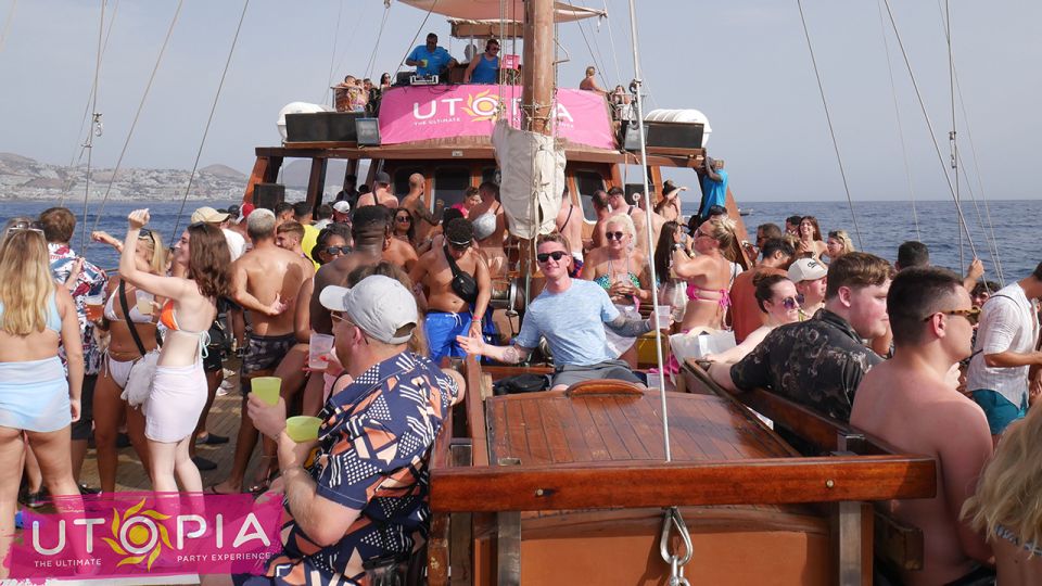 Tenerife: Boat Party with Open Bar and DJs - Swim stop plus the west-coast route: views with a party agenda