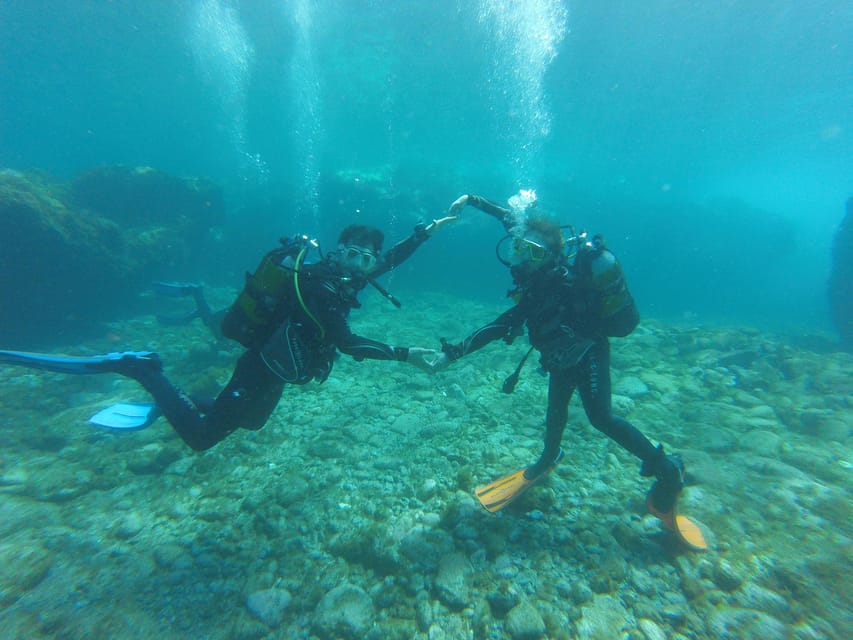 Tenerife south: Scuba Dive for beginners in Adeje - Languages and instructors: easy communication means less stress