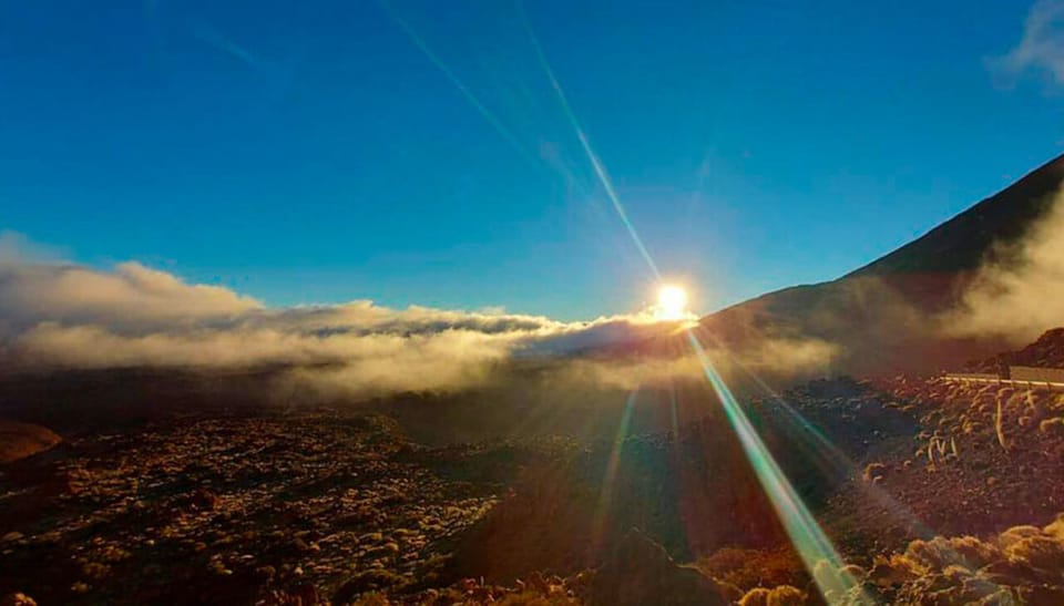 Tenerife: Sunset Night Tour and Stargazing at Teide + Dinner - Stop 1: Getting to the start point (and why pickup details matter)