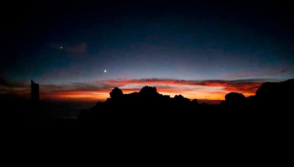 Tenerife: Sunset Night Tour and Stargazing at Teide + Dinner - Dinner at a typical restaurant (when you choose the option)