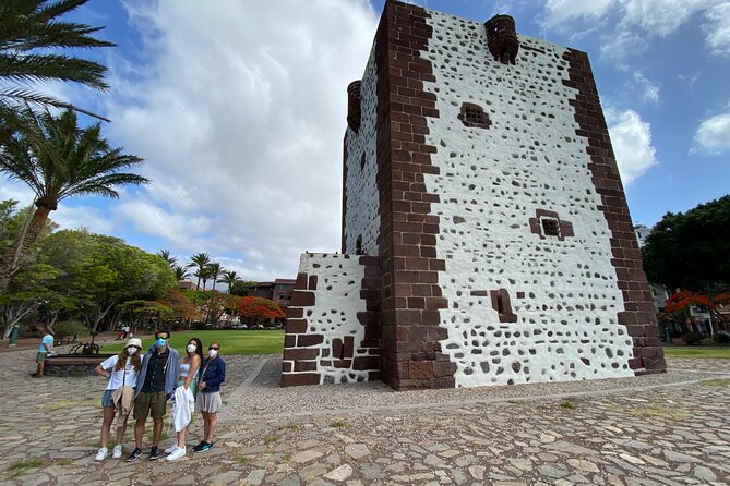 VIP tour of La Gomera from Tenerife - Punta del Belete and Juego de Bolas: the art-viewpoint combo plus a new visitor center